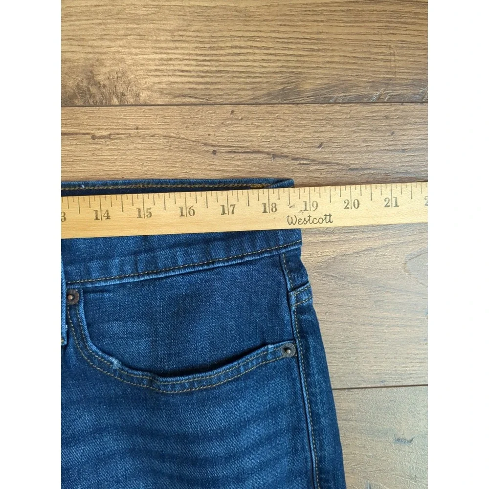 J. Crew Mens 36x32 Athletic‎ Slim Fit Medium Wash Jeans